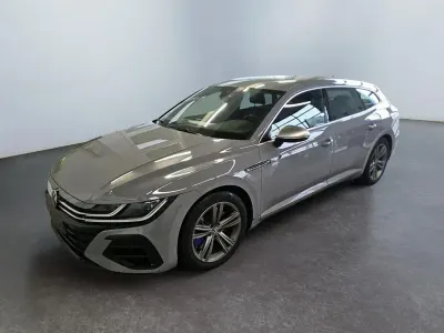 Usata VW Arteon R 320 CV (235 kW) 2024 Grigio Station wagon