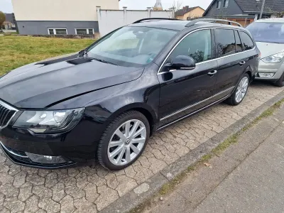 Second-hand Skoda Superb Elegance 260 CP (191 kW) 2014 Negru Break