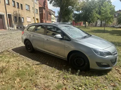 Gebraucht Opel Astra Energy 110 PS (80 kW) 2014 Kombi