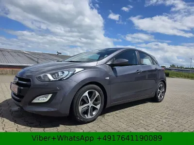 Gebraucht Hyundai i30 YES! 135 PS (99 kW) 2016 Grau Limousine