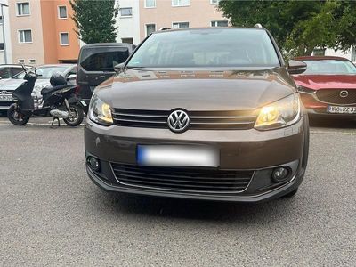 VW Touran Cross