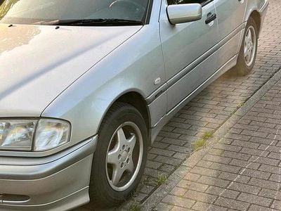 Mercedes C180