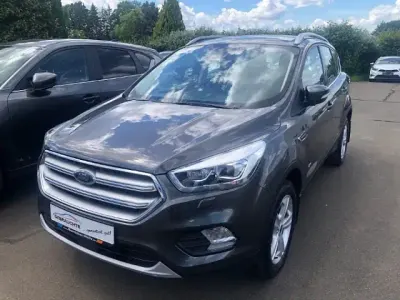 Gebraucht Ford Kuga Titanium 182 PS (133 kW) 2017 Grau SUV