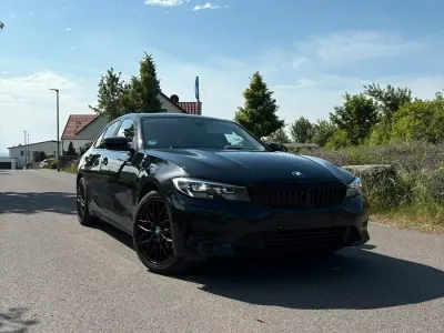 Gebraucht BMW 318 Efficient Dynamics 156 PS (114 kW) 2021 Limousine