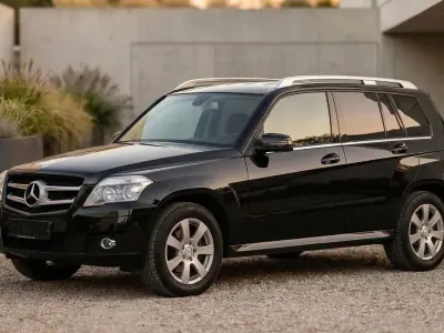 Second-hand Mercedes GLK220 170 CP (125 kW) 2010 Negru SUV