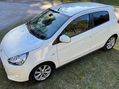 Gebraucht Mitsubishi Space Star 80 PS (58 kW) 2013 Weiß Van / Kleinbus