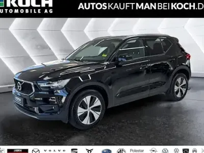 Gebraucht Volvo XC40 Momentum 163 PS (119 kW) 2022 Schwarz SUV