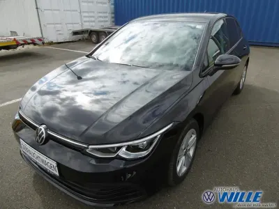 Gebraucht VW Golf VIII Life 131 PS (96 kW) 2023 Schwarz Limousine