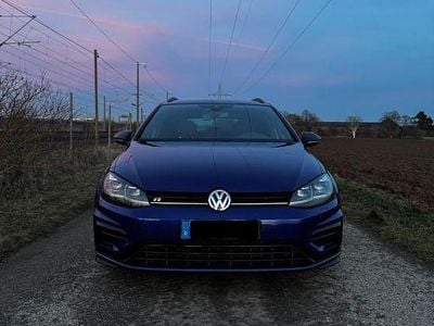 Blau Gebraucht 2018 VW Golf VII R Kombi | 24.900 € (Fairer Preis)