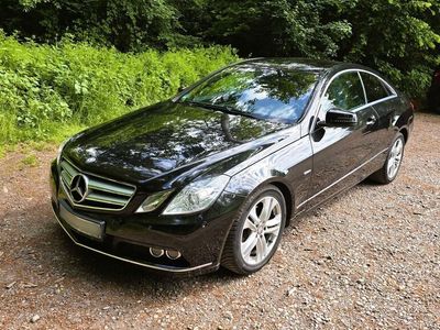 Mercedes E200