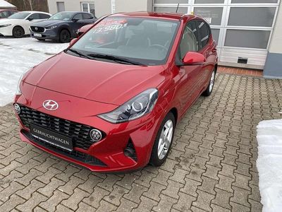 Gebraucht Hyundai i10 Edition 30 67 PS (49 kW) 2022 Dragon red / met Kleinwagen