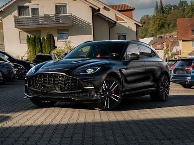 Aston Martin DBX 707