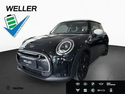 Gebraucht Mini Cooper SE 135 kW (184 PS) 2023 Midnight black ii (schwarz) Kleinwagen