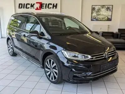 Gebraucht VW Touran Highline 150 PS (110 kW) 2025 Schwarz Van / Kleinbus