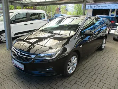 Gebraucht Opel Astra Innovation 136 PS (100 kW) 2018 Schwarz Kombi