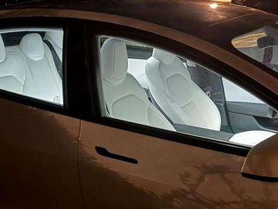 Gebraucht Tesla Model 3 RWD 208 kW (283 PS) 2023 Weiß Limousine