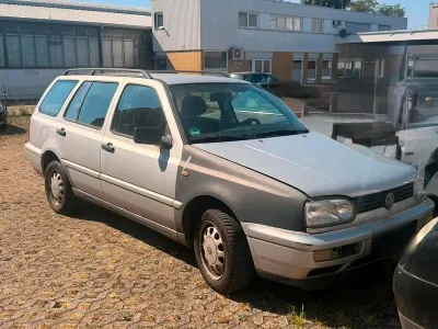 Gebraucht VW Golf III 90 PS (66 kW) 1997 Silber Kombi