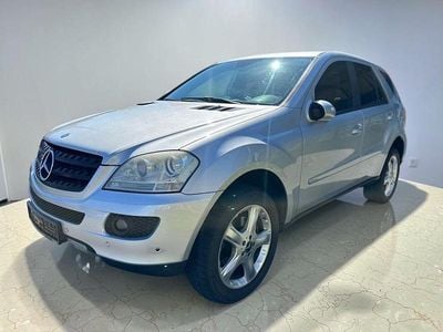 Second-hand Mercedes ML320 224 CP (164 kW) 2006 Argintiu SUV