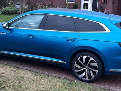 Second-hand VW Arteon Elegance 210 CP (154 kW) 2023 Albastru Break
