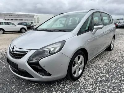 Gebraucht Opel Zafira Tourer Edition 140 PS (102 kW) 2012 Silber Van / Kleinbus
