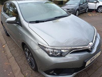 Toyota Auris Hybrid