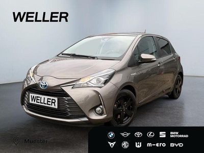 Gebraucht Toyota Yaris Hybrid Club 101 PS (74 kW) 2018 Platinumbronze metallic Kleinwagen