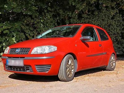 Rot Gebraucht 2004 Fiat Punto Kleinwagen | 2.450 € (Teuer)
