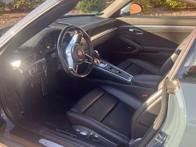 Porsche 911 Carrera Cabriolet