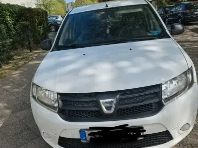 Gebraucht Dacia Sandero Ambiance 75 PS (55 kW) 2013 Weiß Limousine