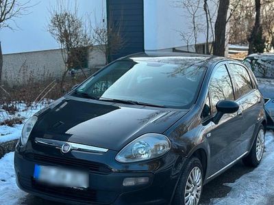 Schwarz Gebraucht 2010 Fiat Punto Evo Kleinwagen | 3.500 €
