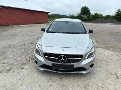 Gebraucht Mercedes CLA220 177 PS (130 kW) 2014 Silber Limousine