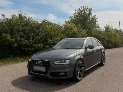 Używany Audi A4 S-Line 245 KM (180 kW) 2013 Szary Kombi