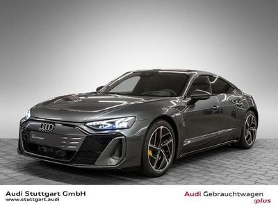 Grau Gebraucht 2024 Audi e-tron GT quattro Sport Limousine | 91.960 € (Teuer)