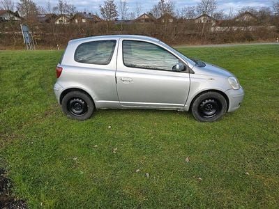 Usata Toyota Yaris 2005 Argento Utilitaria