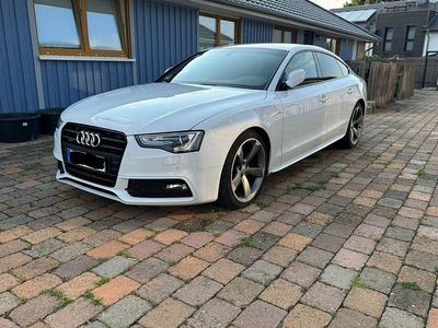 Gebraucht Audi A5 Sportback Sport 190 PS (139 kW) 2016 Weiß Kleinwagen