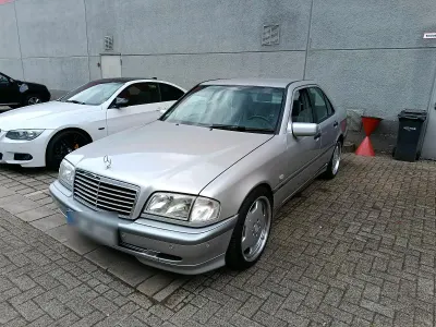 Gebraucht Mercedes 240 170 PS (125 kW) 1998 Silber Limousine