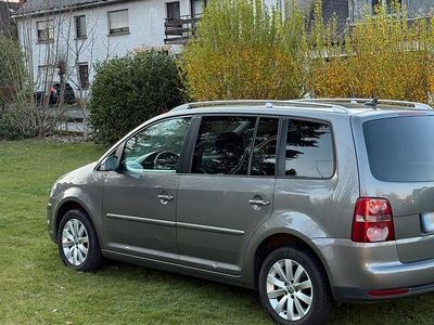 Gebraucht VW Touran 140 PS (102 kW) 2007 Grau Van / Kleinbus