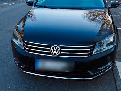 Gebraucht VW Passat 140 PS (102 kW) 2012 Schwarz Kombi
