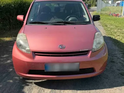 Gebraucht Daihatsu Sirion 87 PS (63 kW) 2005 Grau Kleinwagen