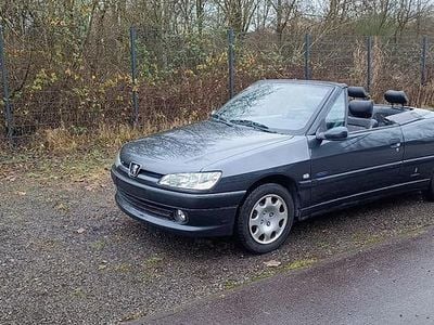 Gebraucht Peugeot 306 Cabriolet 88 PS (64 kW) 1999 Andere farben Cabrio