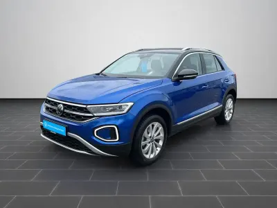Gebraucht VW T-Roc Style 150 PS (110 kW) 2025 Ravennablau metallic (metallic) SUV