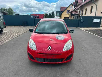 Gebraucht Renault Twingo 58 PS (42 kW) 2010 Rot Kleinwagen