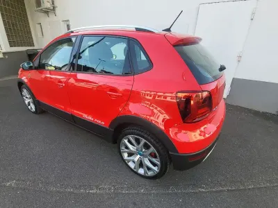 Gebraucht VW Polo Cross 110 PS (80 kW) 2014 Rot Kleinwagen
