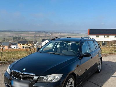 Gebraucht BMW 318 143 PS (105 kW) 2008 Schwarz Kombi