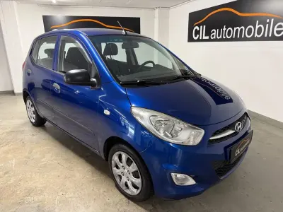 Gebraucht Hyundai i10 Edition 69 PS (50 kW) 2013 Blau Kleinwagen