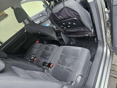 Gebraucht VW Touran Highline 140 PS (102 kW) 2011 Van / Kleinbus