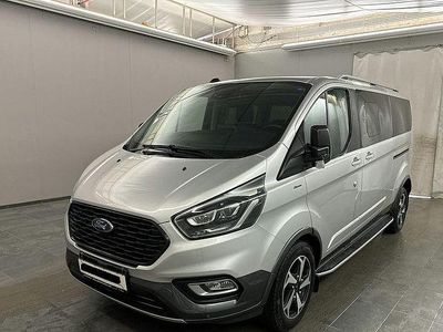 Second-hand Ford Tourneo 185 CP (136 kW) 2022 Argintiu Monovolum