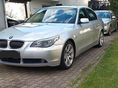 BMW 523