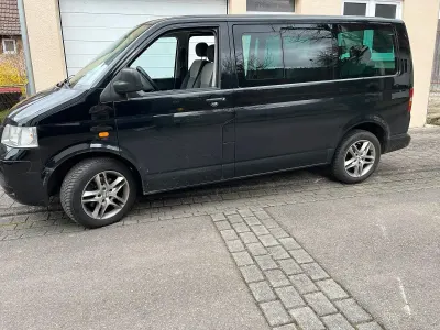 Gebraucht VW Multivan 102 PS (75 kW) 2007 Schwarz Van / Kleinbus
