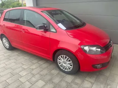 Gebraucht VW Golf Plus Cross 105 PS (77 kW) 2012 Rot Limousine